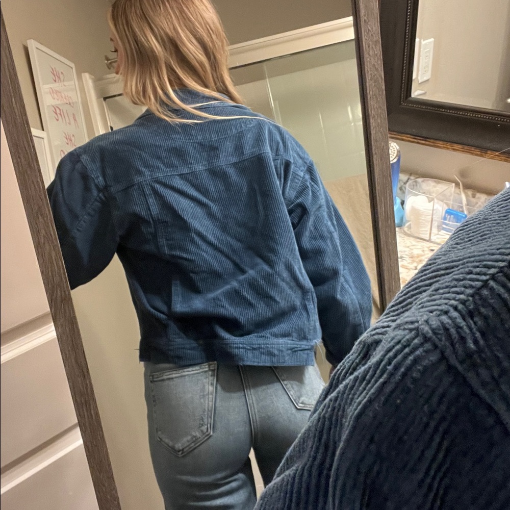 Blue jacket - Picture 3 of 3